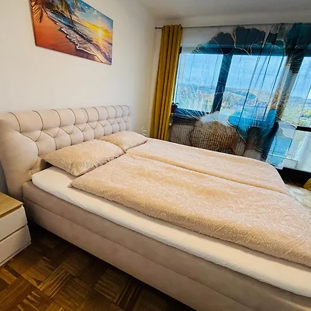Spacious 72 Sqm Moselblick & Connection * 特里尔