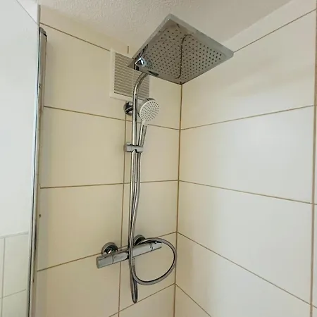 Spacious 72 Sqm Moselblick & Connection 公寓 *